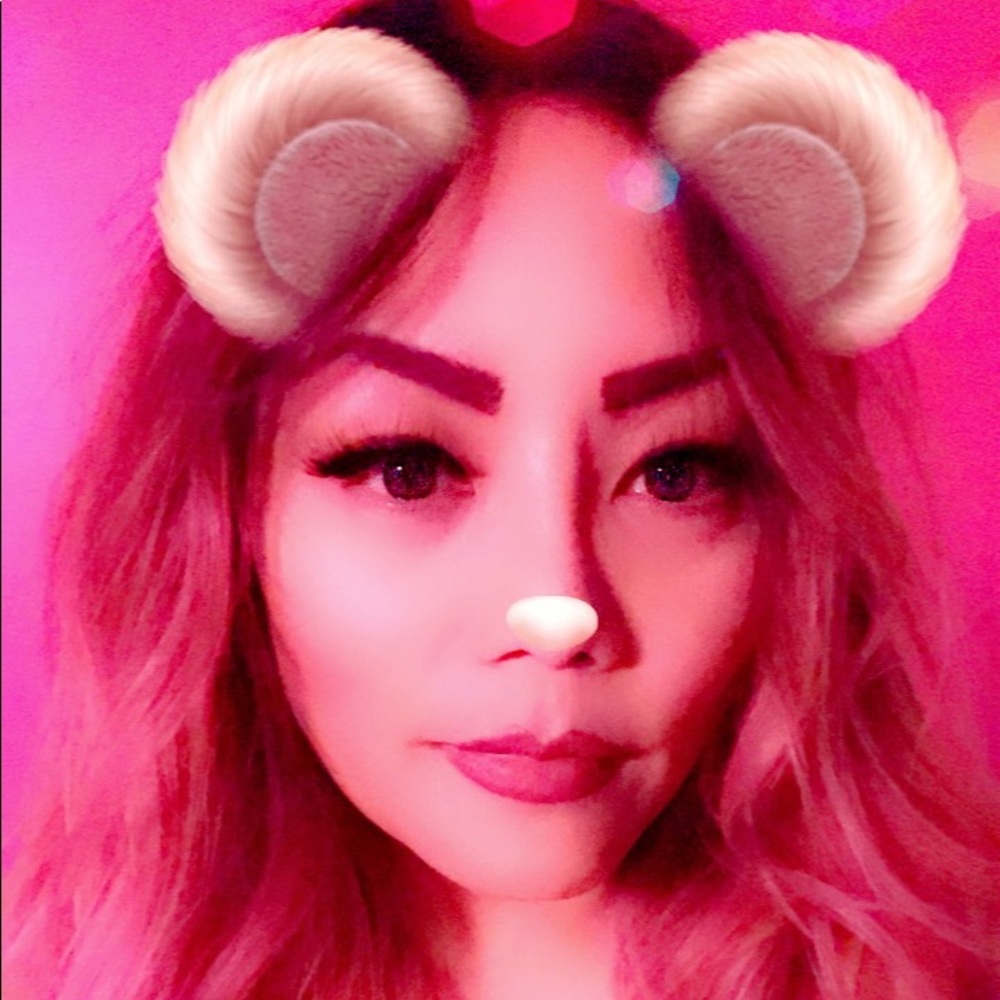 Meet your Posher, Gloria